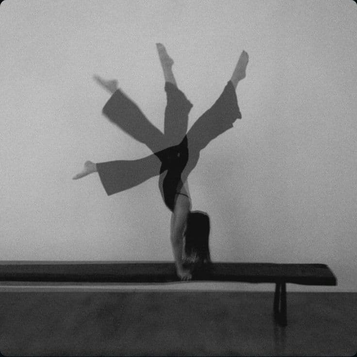 A handbalancing practice